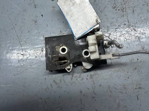 Замок двери задней правой Audi 100 C3, 1986 г., OEM 443839016F, арт. B92222171, фото 2