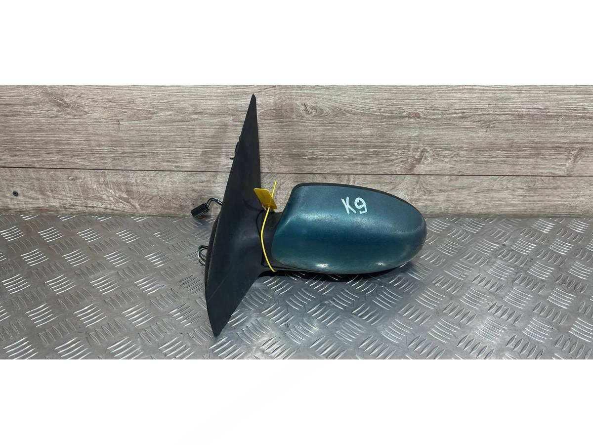 Зеркало наружное левое Ford Focus, 1998 г., OEM 1347112, арт. 17898059