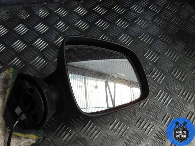 Зеркало наружное правое Renault Sandero, 2012 г., арт. 00062506
