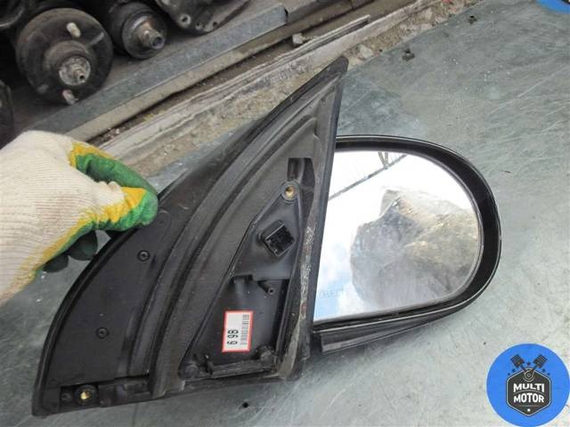 Зеркало наружное правое Kia Carnival, 2008 г., арт. 00107401