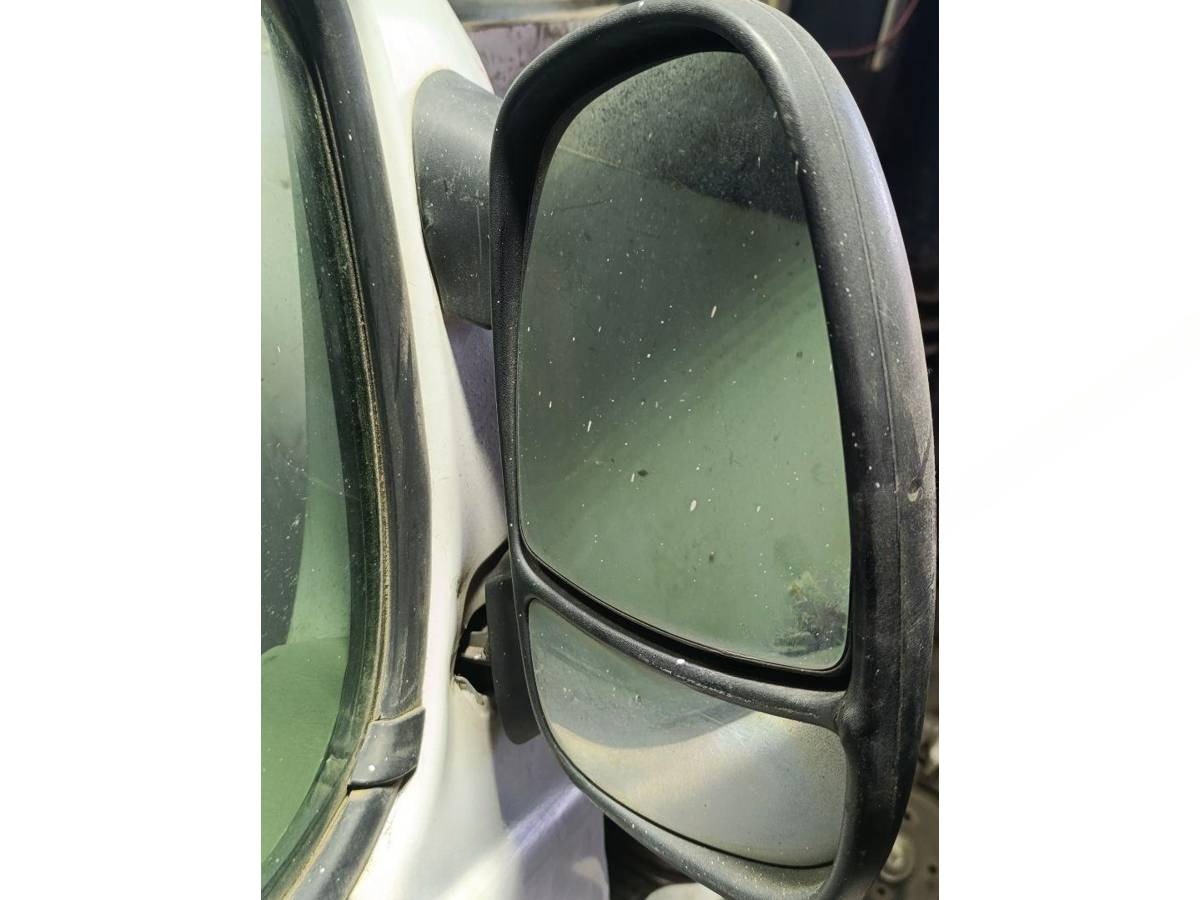 Зеркало наружное правое Renault Trafic, 2005 г., арт. 123781