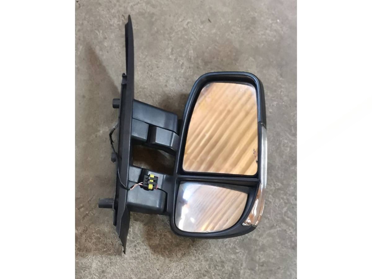Зеркало наружное правое Iveco Daily, 2016 г., арт. 22745910