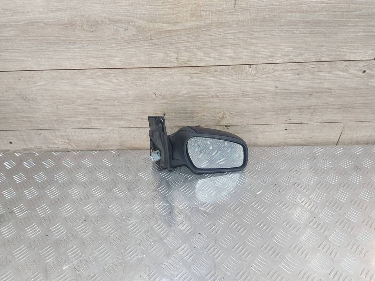 Зеркало наружное правое Ford Focus, 2005 г., арт. 88200102