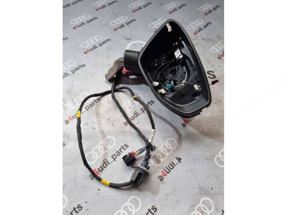 Зеркало наружное правое Audi A3 8Y, 2022 г., OEM 8Y1857410A, арт. 98836384