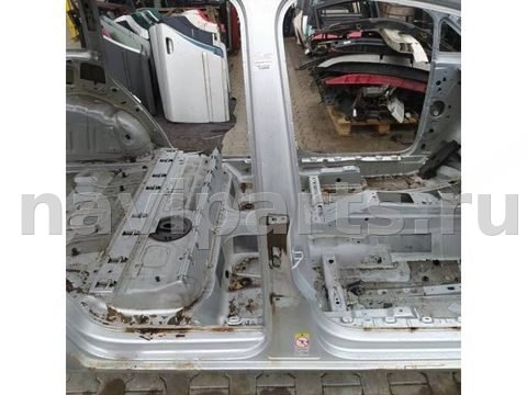 Стойка кузовная центральная правая Volkswagen Touran, арт. 10309352