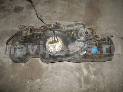 Топливный бак Toyota Hilux, 2011 г., OEM 770010K081, арт. 108378
