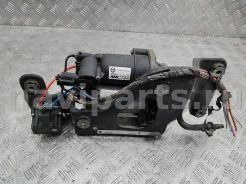 Компрессор пневмоподвески BMW X5 E70, 2011 г., OEM 6799419, арт. 109815