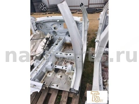 Стойка кузовная центральная правая BMW X1 F48, арт. 110651060
