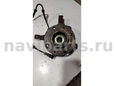 Ступица передняя правая Renault Megane, 1997 г., арт. 121311