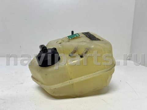 Бачок расширительный BMW 5 G30/G31, 2013 г., OEM 384000102, арт. 12345
