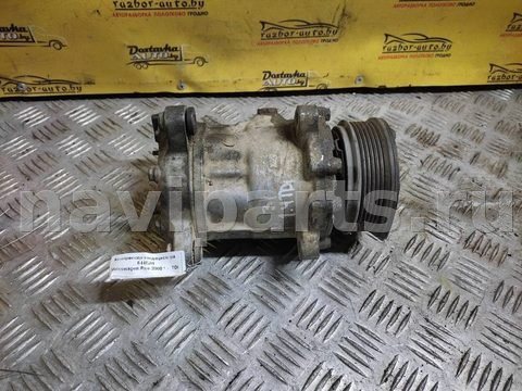 Компрессор кондиционера Volkswagen Polo рестайлинг, 2000 г., арт. 124381