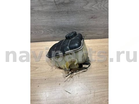 Бачок расширительный Lada X-Ray W203, 2004 г., OEM 2035000049, арт. 13302