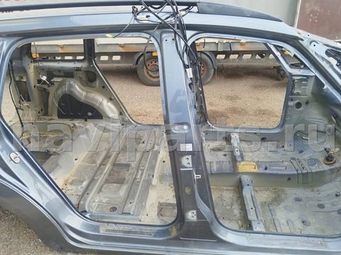 Стойка кузовная центральная правая Citroen C4 Grand Picasso, арт. 140787
