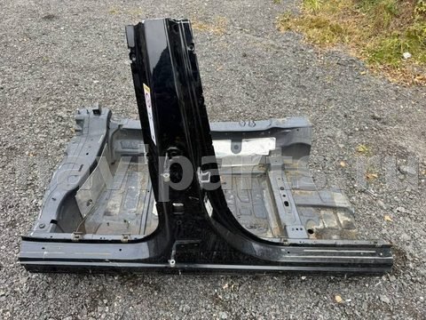Стойка кузовная центральная правая Mercedes S W223, арт. 1593