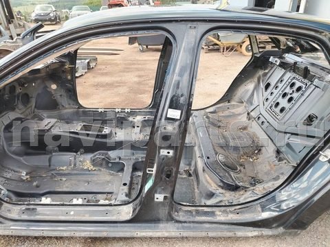 Стойка кузовная центральная левая Audi A4 B7, арт. 170370