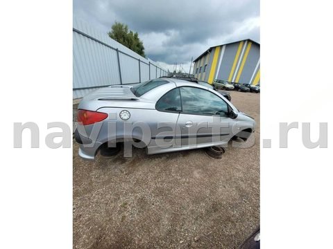 Крыло заднее правое Peugeot 206, 1998 г., арт. 181299