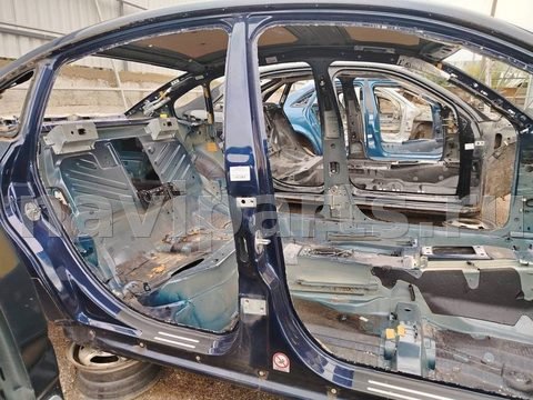 Стойка кузовная центральная правая Volkswagen Passat B5 рестайлинг, арт. 181764