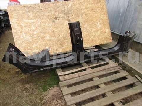 Стойка кузовная центральная правая BMW 7 F01/F02, арт. 190318-102