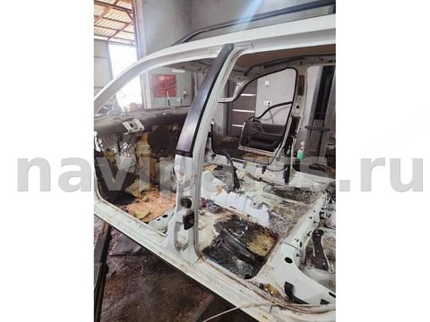 Стойка кузовная центральная левая Volkswagen Passat, арт. 241791