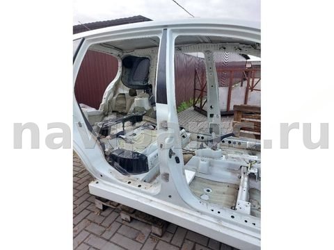 Стойка кузовная центральная правая Suzuki Aerio Sx, арт. 260282