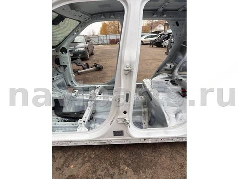 Стойка кузовная центральная левая Chevrolet TrailBlazer, арт. 32203