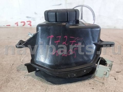 Бачок расширительный Audi A4 W205, 2014 г., OEM A2742000385, арт. 33197, фото 2