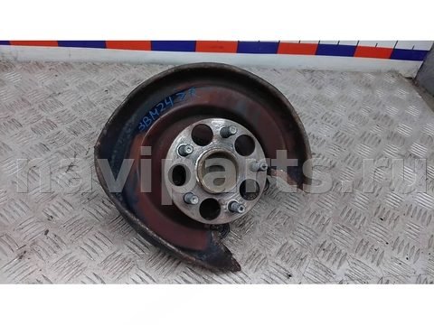 Ступица задняя правая Toyota Prius XW30, 2013 г., OEM 4245047040, арт. 3BM24NY01