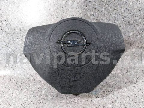 Подушка безопасности водителя Opel Zafira, 2007 г., OEM 13111348, арт. 46023027582