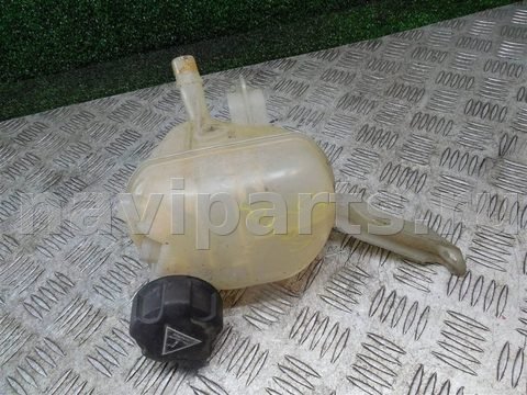 Бачок расширительный Citroen Xantia C5, 2011 г., арт. 71227
