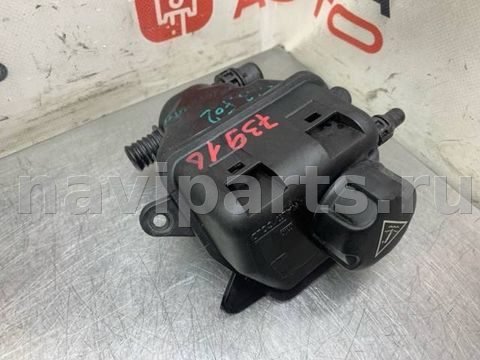 Бачок расширительный BMW 7 F01/F02, 2011 г., OEM 17137575578, арт. 74911