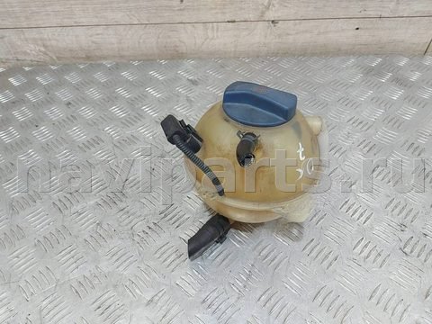 Бачок расширительный Volkswagen Golf, 1998 г., OEM 1J0121403B, арт. 88200902