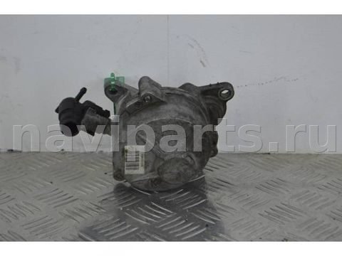 Вакуумный насос Renault Trafic, 2010 г., OEM 8200934654, арт. 90033041