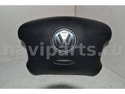 Подушка безопасности водителя Volkswagen Golf, OEM 3b0880201, арт. A606