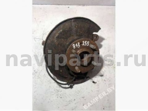 Ступица передняя правая Rover 200, арт. B313255