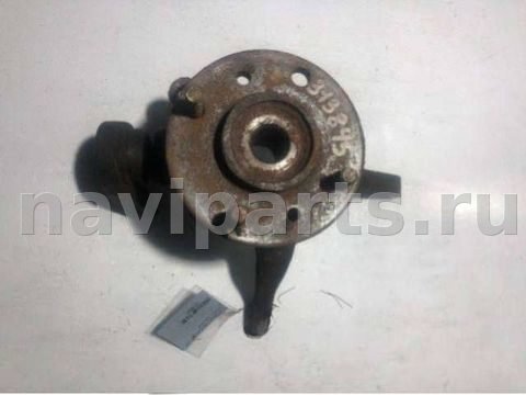 Ступица передняя правая Nissan Vanette C23, арт. B313845