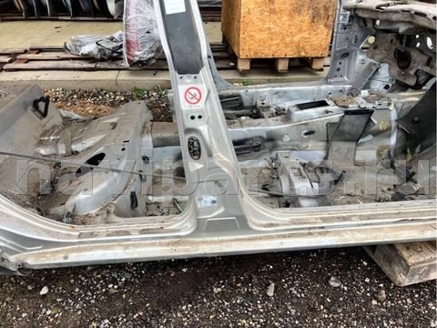 Стойка кузовная центральная правая Audi A6 C5 (S6,RS6), OEM 4B0809224H, арт. B65332850