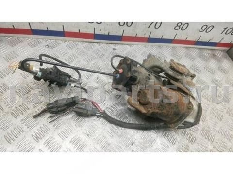 Компрессор пневмоподвески Land-Rover Discovery, OEM LR023964, арт. PEA01QN01