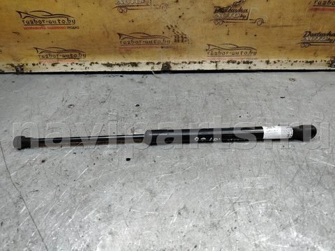 Амортизатор капота Volkswagen Touran, 2003 г., OEM 1т0823359а, арт. 181933