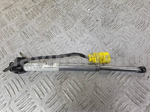 Новое Audi A4, 2017 г., OEM 8W0823823, арт. 41771