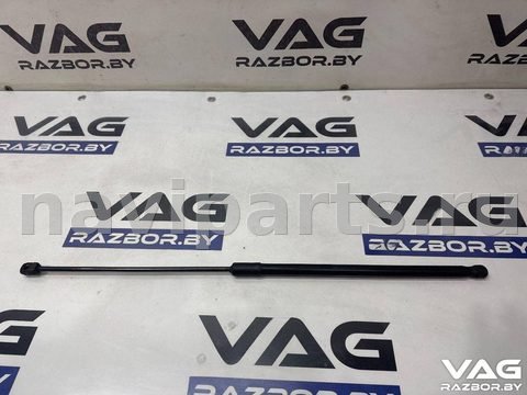 Новое Volkswagen Tiguan, 2019 г., OEM 5NA823359A, арт. BVR158-178