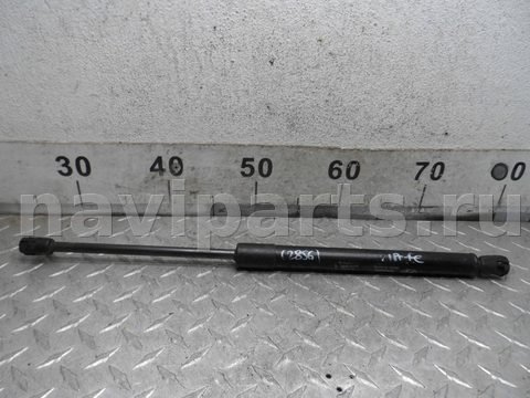Амортизатор крышки багажника Hyundai Santa Fe, 2007 г., OEM 817702B001, арт. 00216215