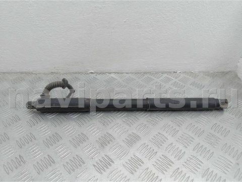 Амортизатор крышки багажника BMW X5 E70, 2011 г., OEM 7172060, арт. 00225717