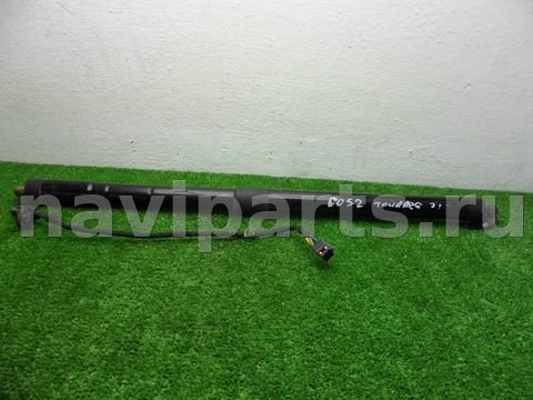 Амортизатор крышки багажника Volkswagen Touareg, 2014 г., OEM 7P6827851D, арт. 00279692