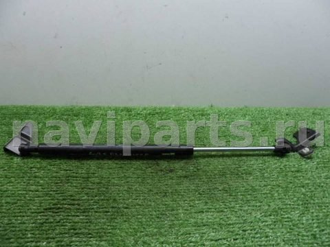 Амортизатор крышки багажника Toyota FJ Cruiser, 2007 г., арт. 00302482