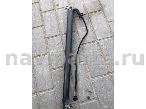 Амортизатор крышки багажника Volvo XC90, 2019 г., OEM 31690603, арт. 109161462