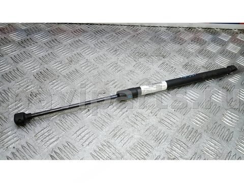 Амортизатор крышки багажника Audi A5, 2010 г., OEM 8T8827552, арт. 4AD17OU02