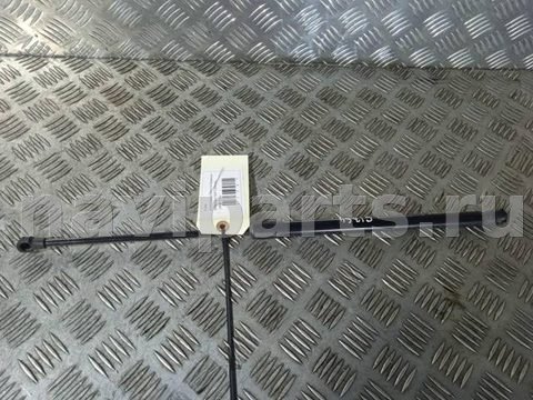 Амортизатор крышки багажника Volkswagen Golf, 2006 г., OEM 1K9827550A, арт. 61364