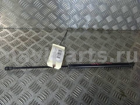 Амортизатор крышки багажника Volkswagen Golf, 2006 г., OEM 1K9827550A, арт. 61365