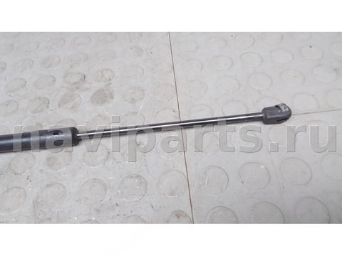 Амортизатор крышки багажника Volkswagen Passat B8, 2015 г., арт. CBM06OU02, фото 2