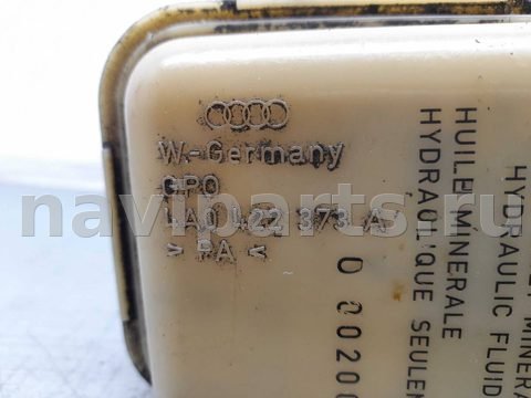 Бачок гидроусилителя Audi A8, 2002 г., OEM 4A0422373A, арт. 00249192, фото 6